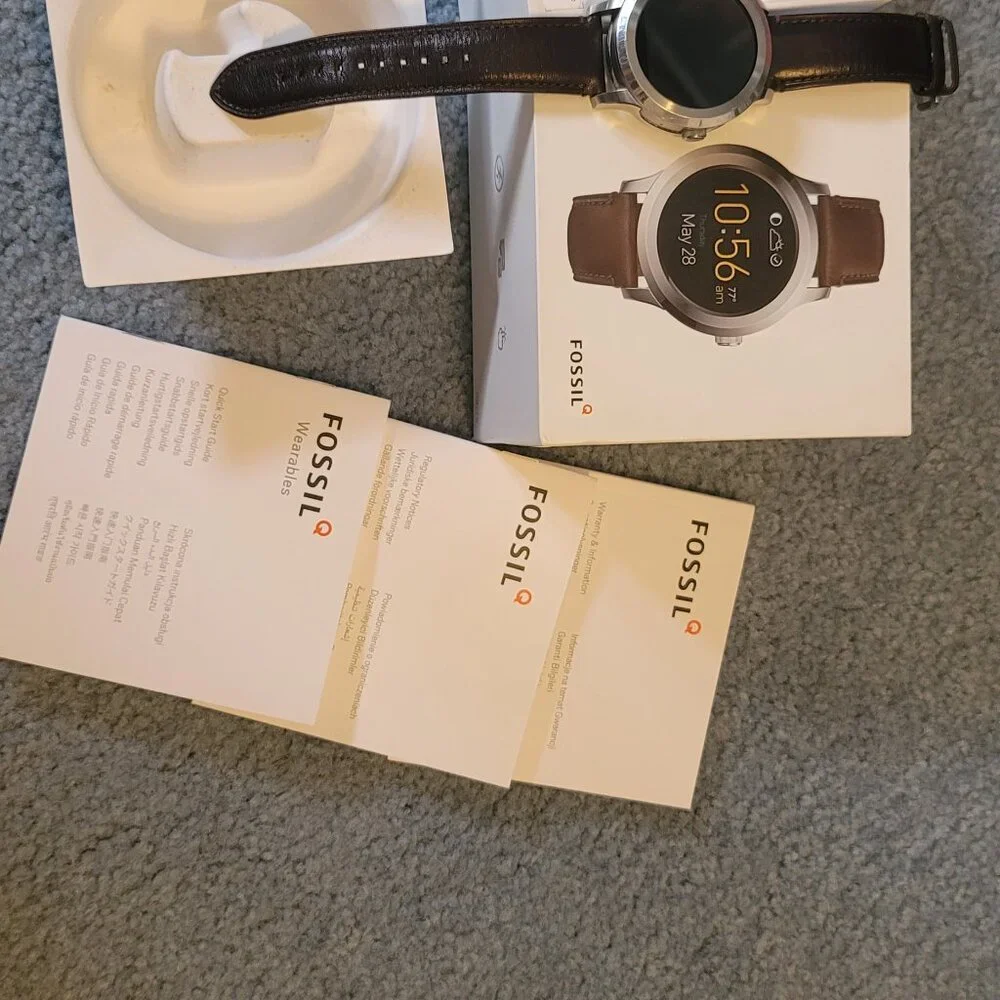 Fossil Smart Watch - Picture 2 of 3
